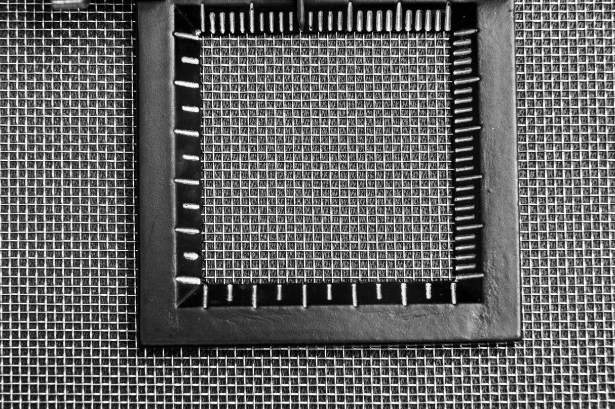 #28 Mesh | 304 Stainless Steel | 727 Micron / 0.727mm Aperture (Hole Size) | 28 Mesh Wires per Inch | 0.18mm Wire Diameter | 1m x 1.32m