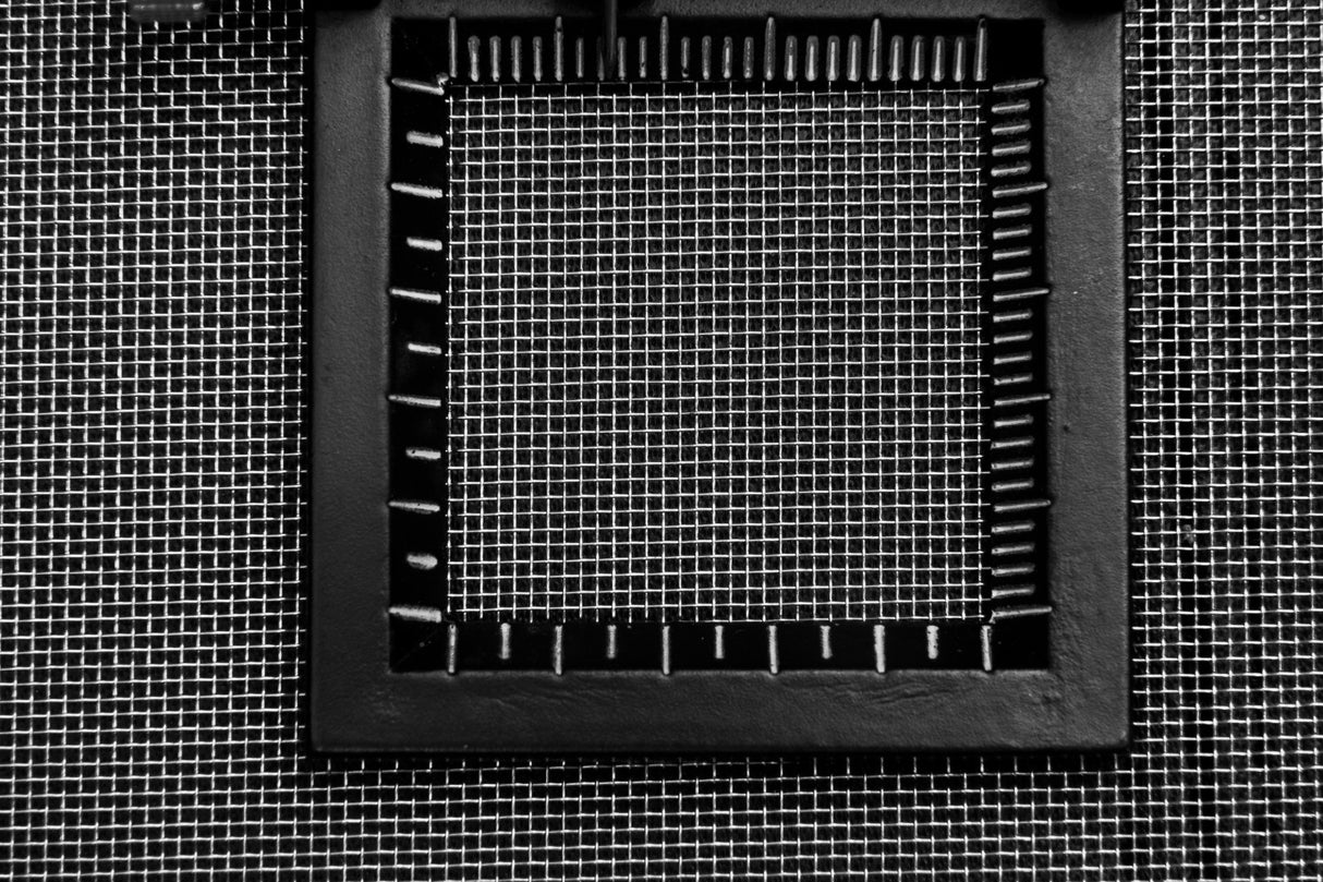 #34 Mesh | 304 Stainless Steel | 587 Micron / 0.587mm Aperture (Hole Size) | 34 Mesh Wires per Inch | 0.16mm Wire Diameter | 1m x 1.32m