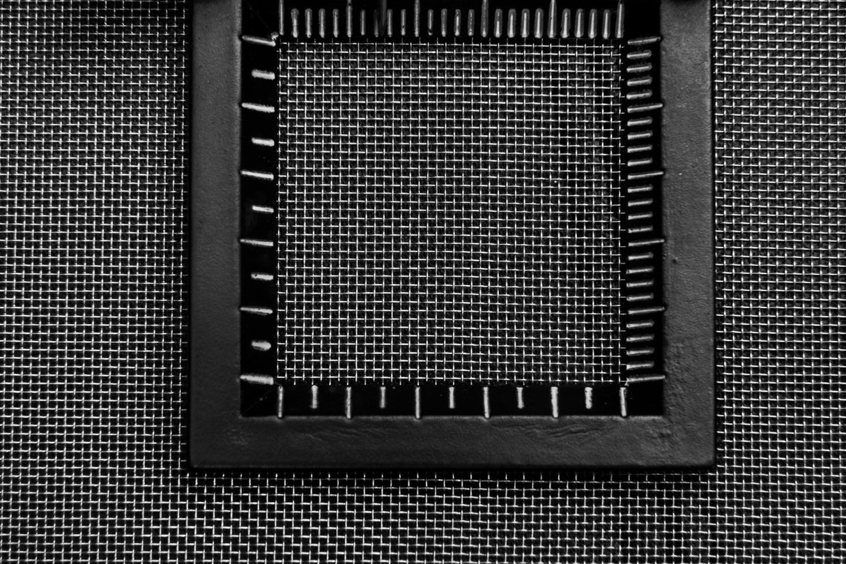 #42 Mesh | 304 Stainless Steel | 465 Micron / 0.465mm Aperture (Hole Size) | 42 Mesh Wires per Inch | 0.14mm Wire Diameter | 1m x 1.32m